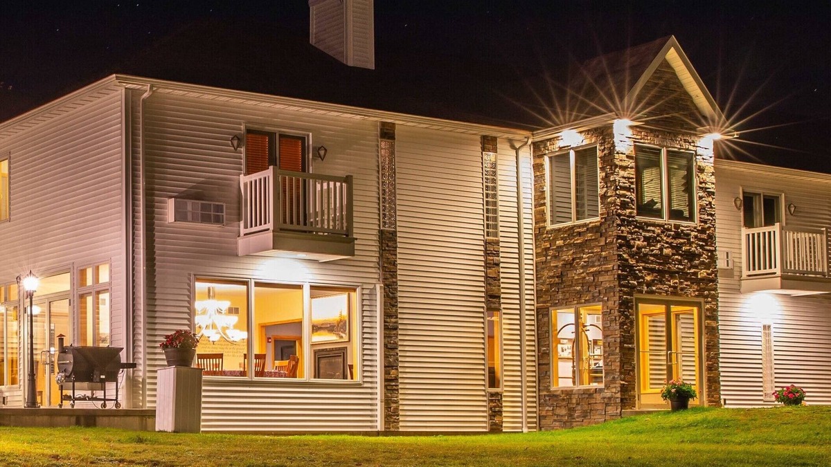 Attica Bed & Breakfast | River Spring Lodge