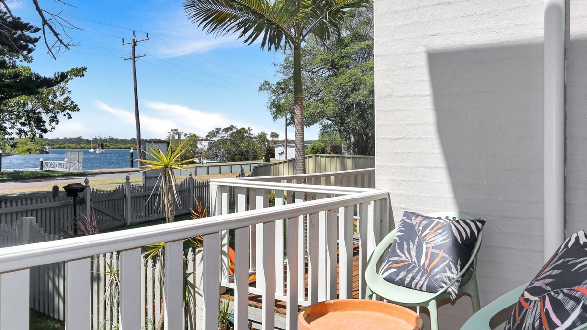 Tea Gardens House | River Tonic - stunning views of the Myall River