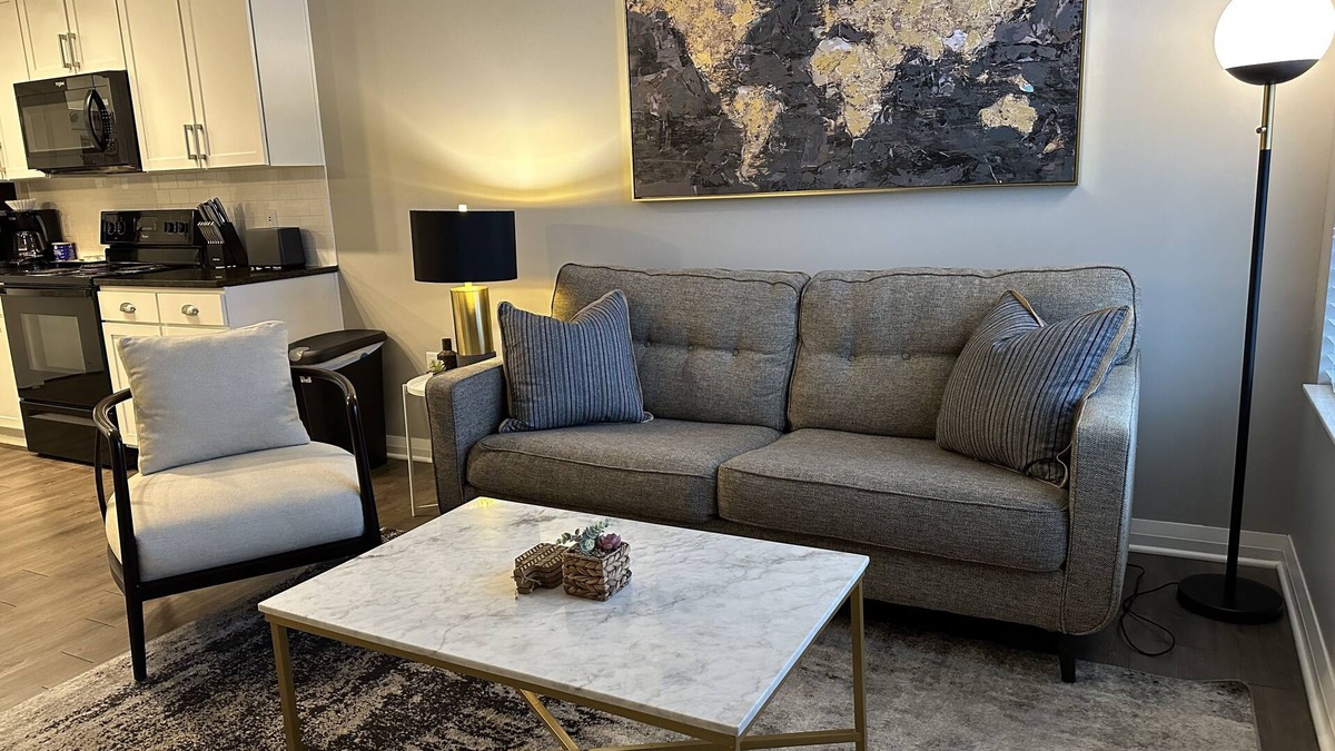 Downtown Columbus Apartment | River View Flat | Free Parking | Walk-In Shower!
