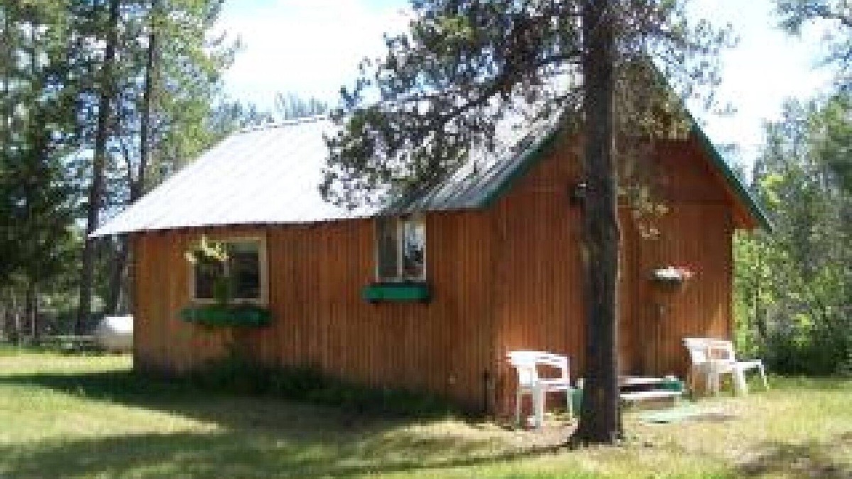 Condon Cabin | River View Studio Sleep 4