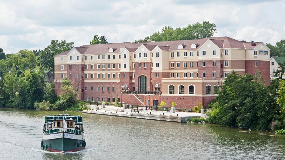 Rochester Condo | River View Suite near University of Rochester