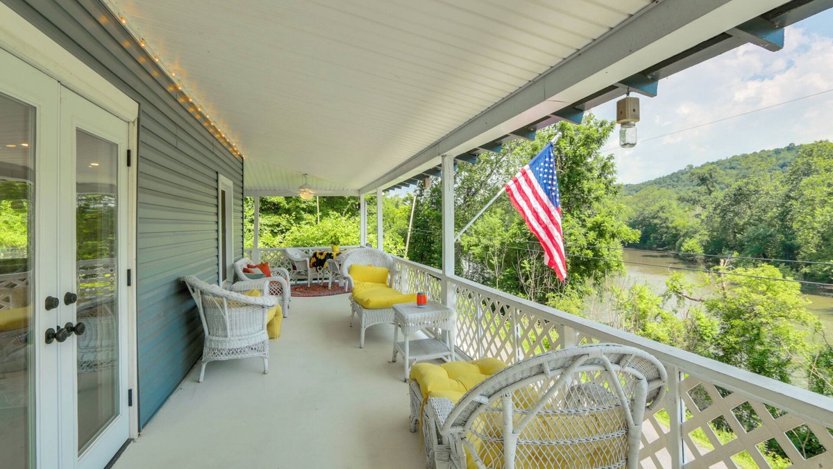 Huntingdon House | River Views & Boat Launch Access: Huntingdon Home