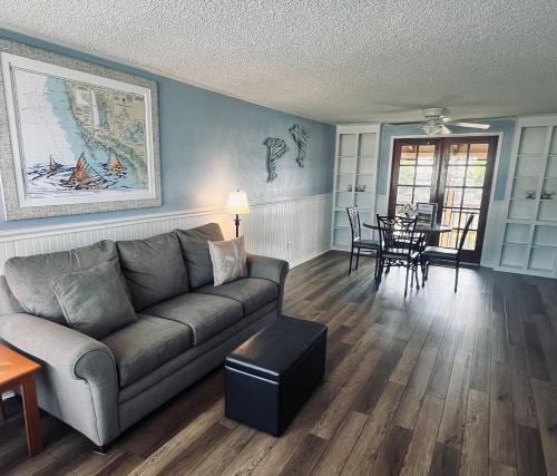 Everglades City Villa | River Wilderness Waterfront Cabins