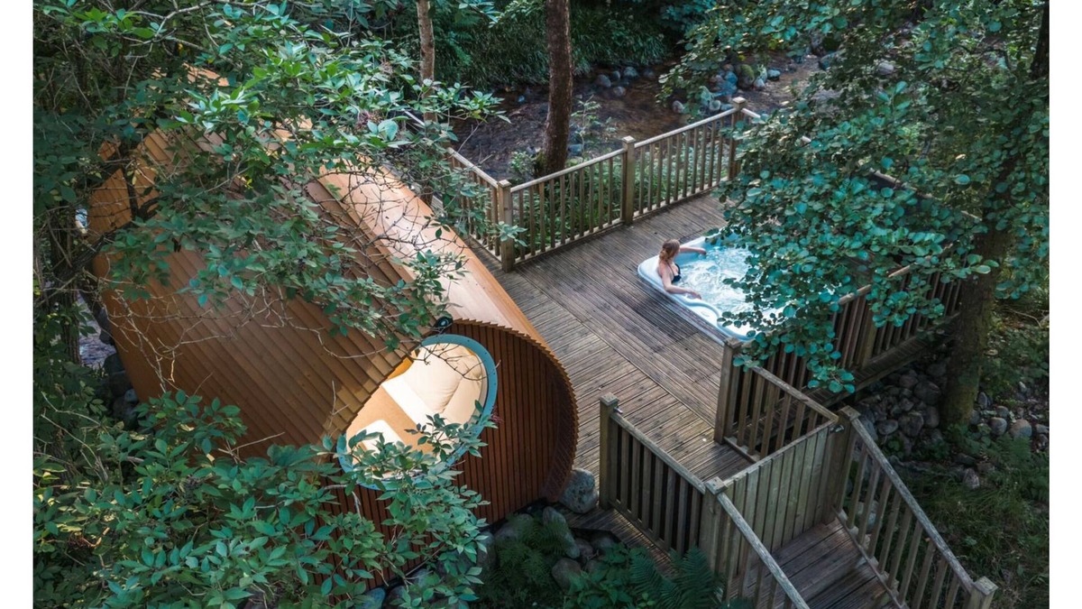 West Laroch Cabin | RiverBeds Lodges with Hot Tubs