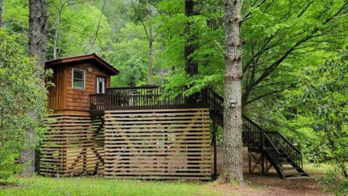 Suches Cabin | Riverbright Treehouse on the Toccoa