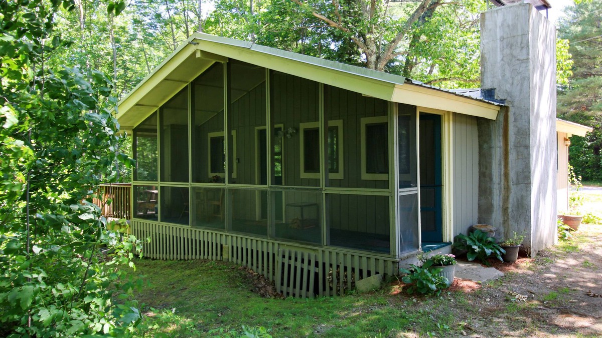 Jackson Cabin | Riverfront Cabin - Near Storyland