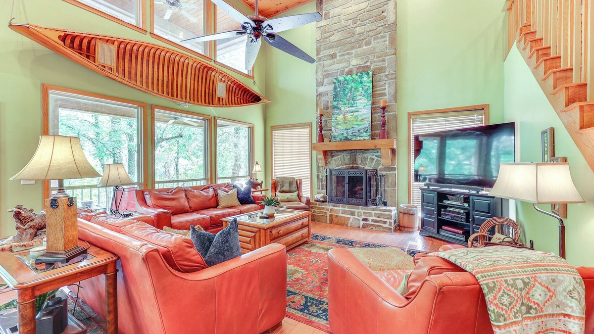 Caddo Gap Cabin | Riverfront Cabin on 2 Acres in Glenwood!