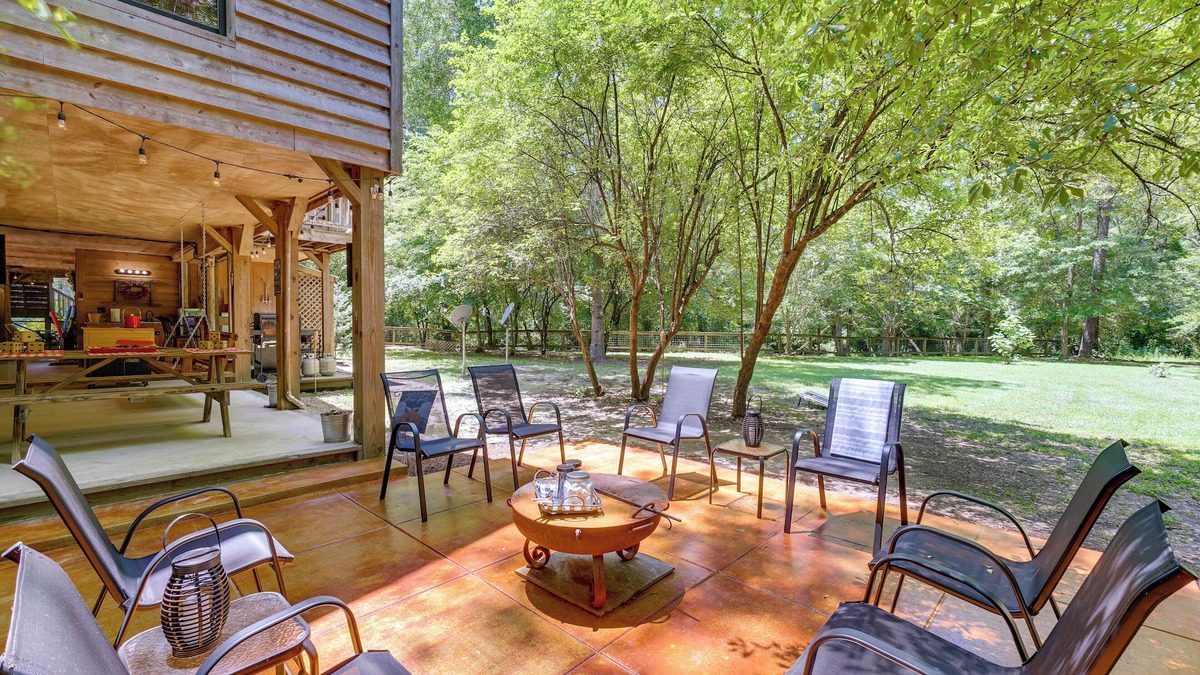 Seminary Cabin | Riverfront Cabin w/Outdoor Oasis in Seminary!