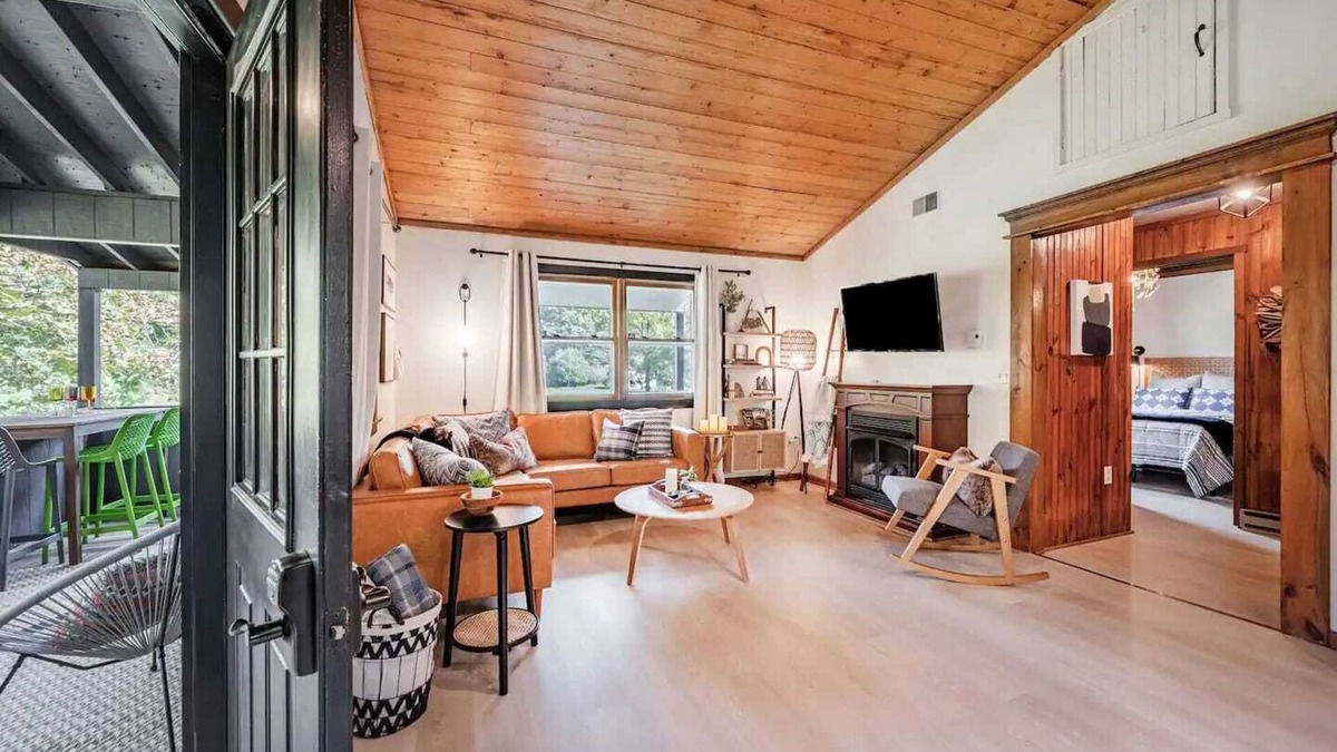 Hedgesville Cabin | Riverfront Cabin wFirepit, Pool Table, Porch, WiFi