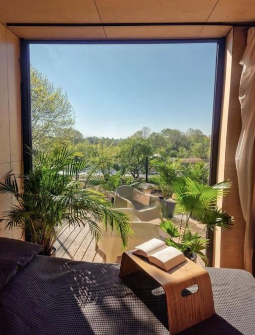 Stare Miasto District Villa | Riverfront Cabins in the garden