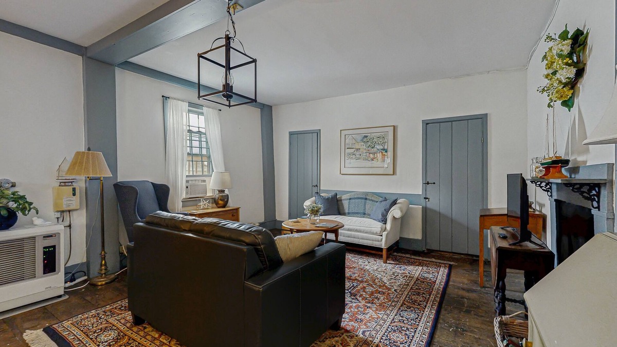 Wiscasset Condo | Riverfront condo w/deck overlooking the water - steps to dining & shopping