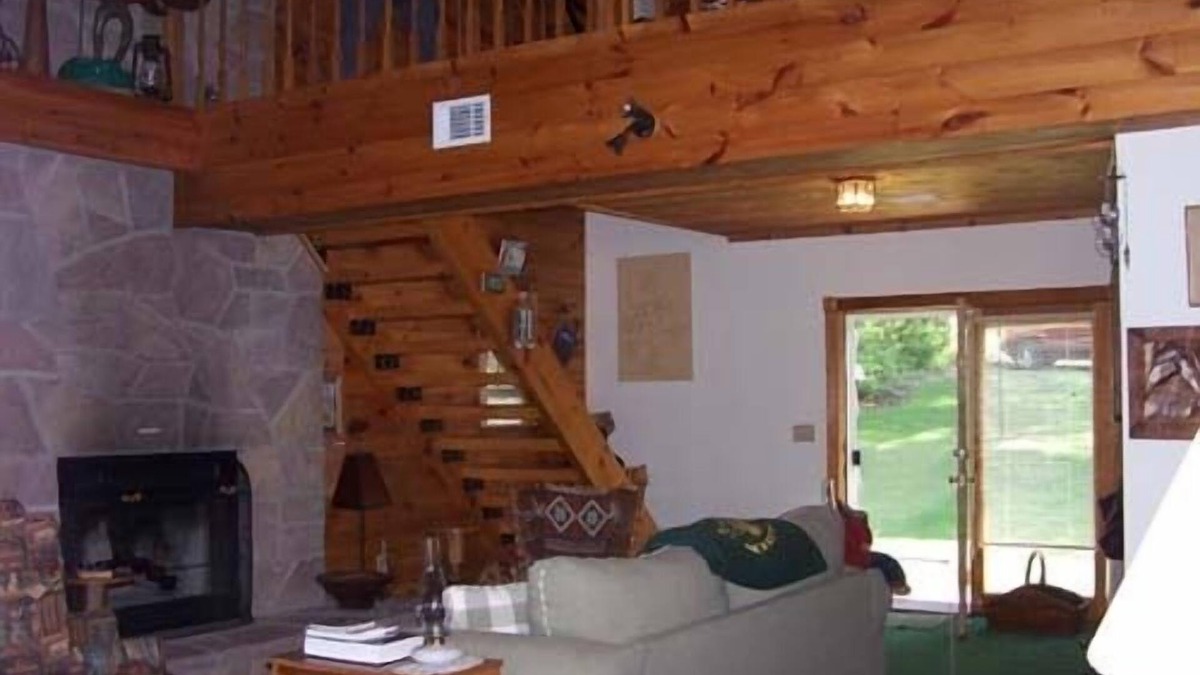 Colton Cottage | Riverfront Cottage with Dock, Screened Porch and View