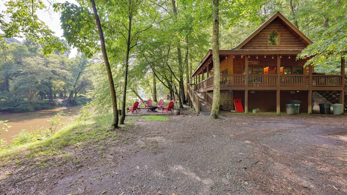 Ellijay Cabin | Riverfront Ellijay Cabin w/Deck + Pool Access!