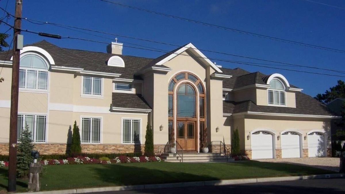 Monmouth Beach House | Riverfront Gem On Widest Part Of Shrewsbury River