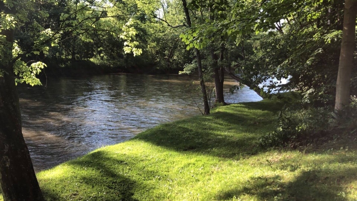 Loudonville House | Riverfront Get-A-Way