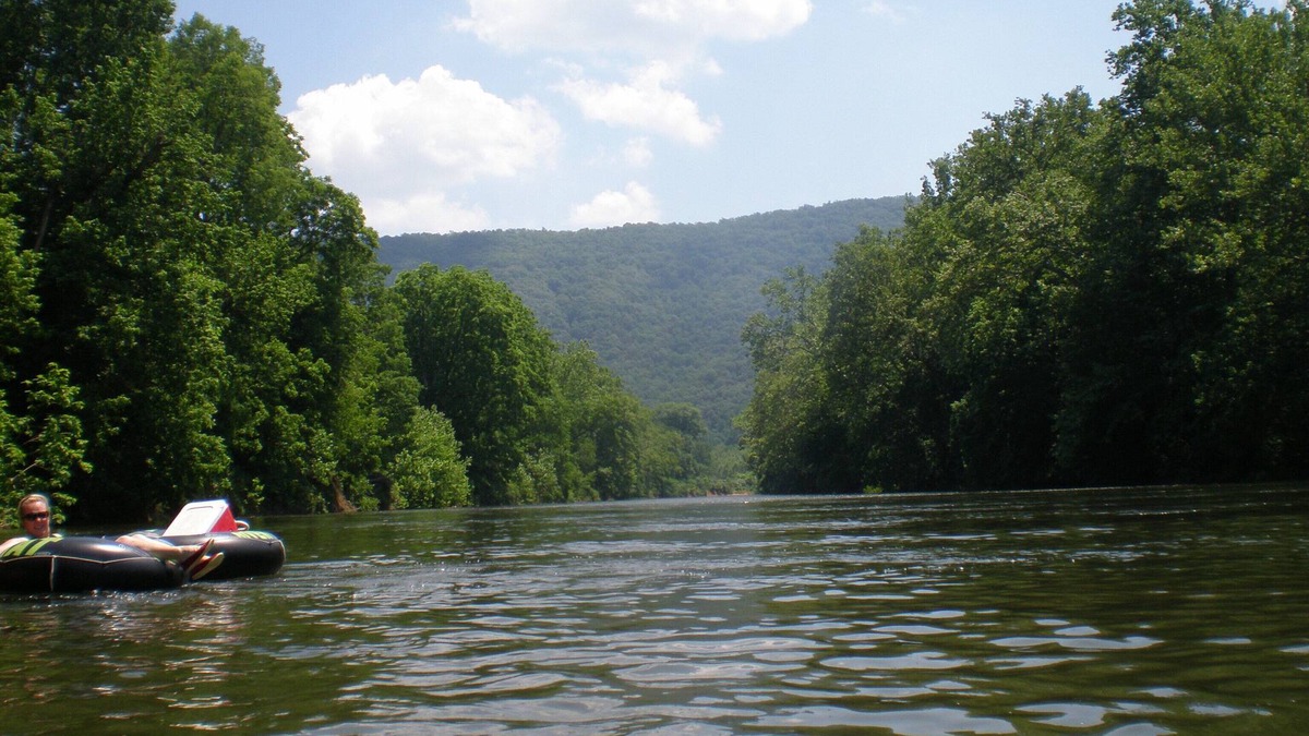 Fishers Hill Cabin | Riverfront Getaway Cabin