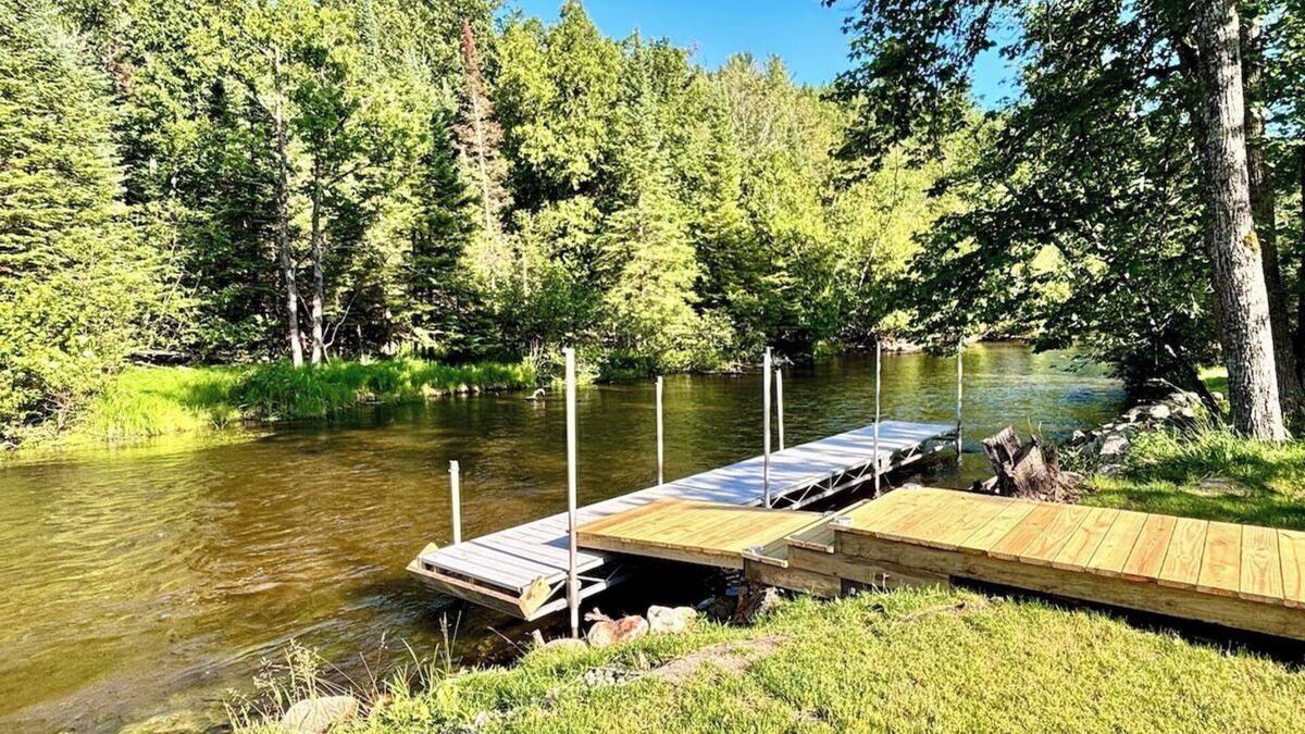 Mayfield House | Riverfront Haven with Hot Tub and Dock