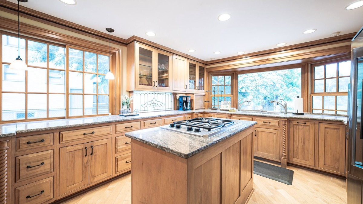 Algonquin House | Riverfront Home Oasis with Sauna and Rooftop Deck