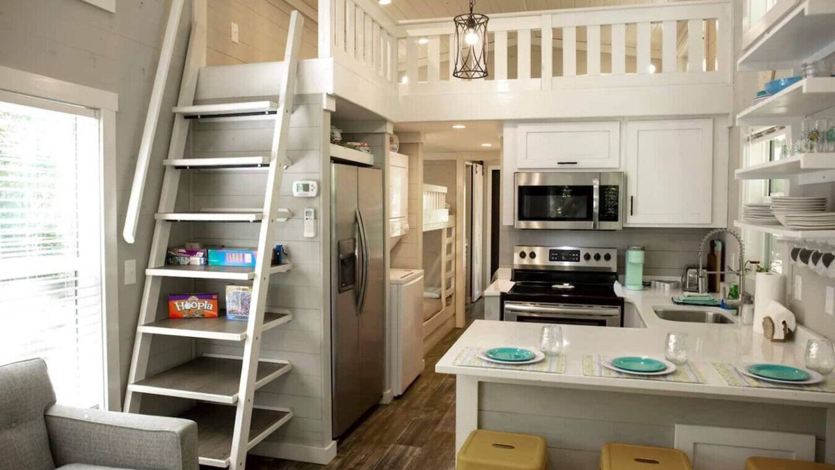 Mentone House | Riverfront Home w/Kayaks- The East Fork Cottage