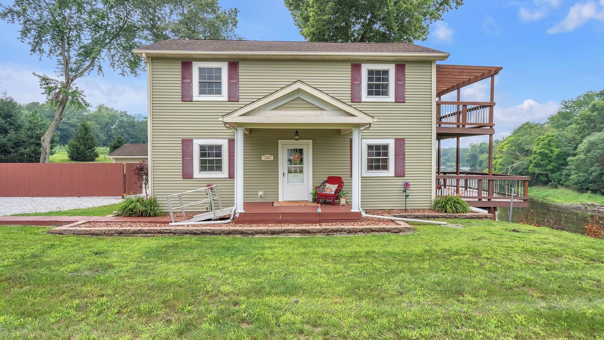 Winamac House | Riverfront Home with Beautiful Views of Tippecanoe River in Winamac, IN