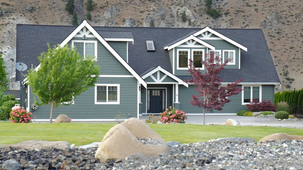 Orondo House | Riverfront Home with Private Pool, Spa and Dock