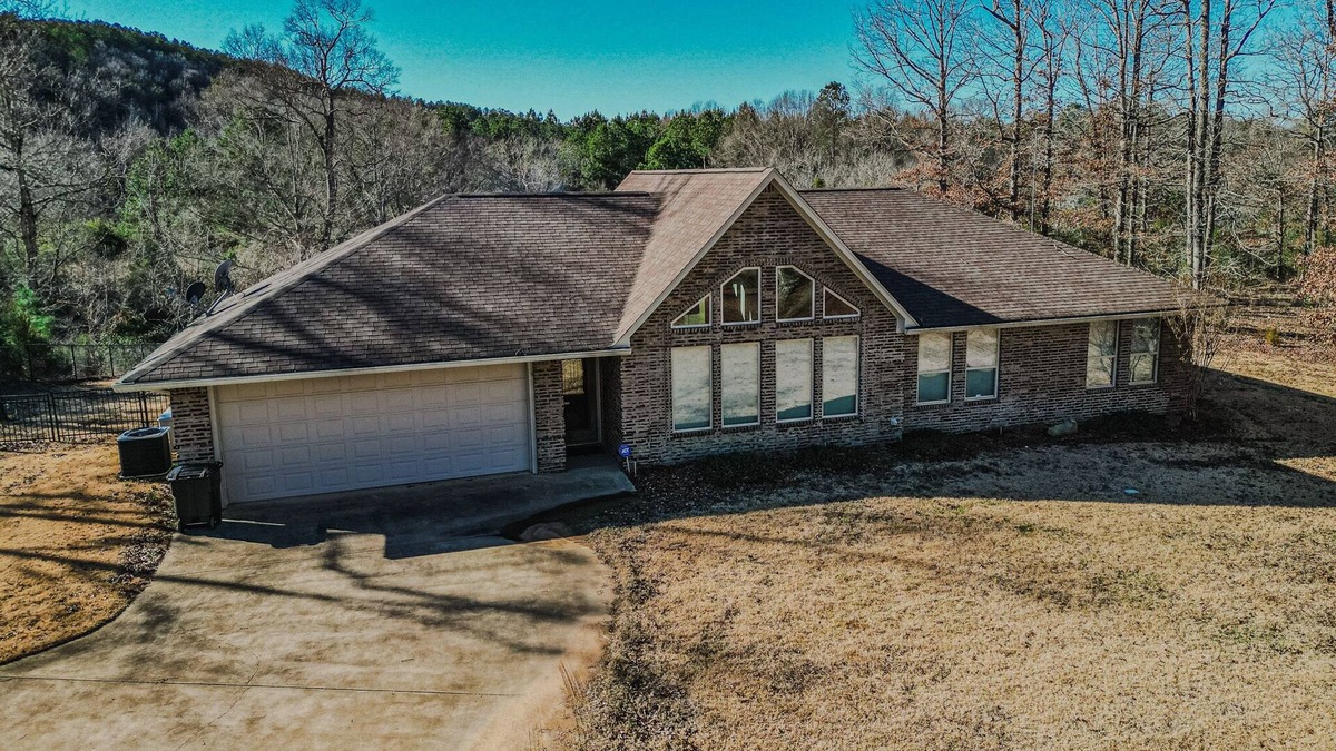 Murfreesboro House | RIVERFRONT HOUSE ON THE LITTLE MISSOURI RIVER! 1 MILE TO LAKE GREESON