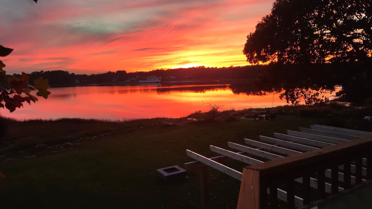 Wareham Center House | Riverfront house with kyacks fire pit and gym