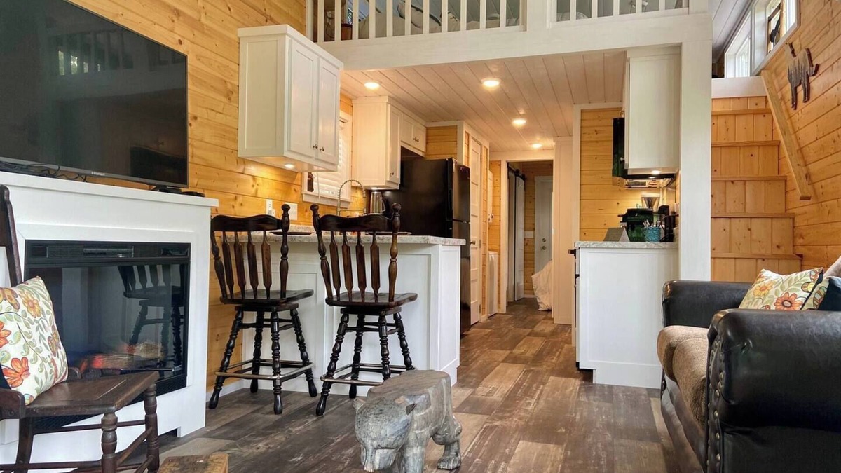 Mentone Apartment | RiverFront l Kayak l Hiking Trail l Tiny Home - Where The Little River Runs