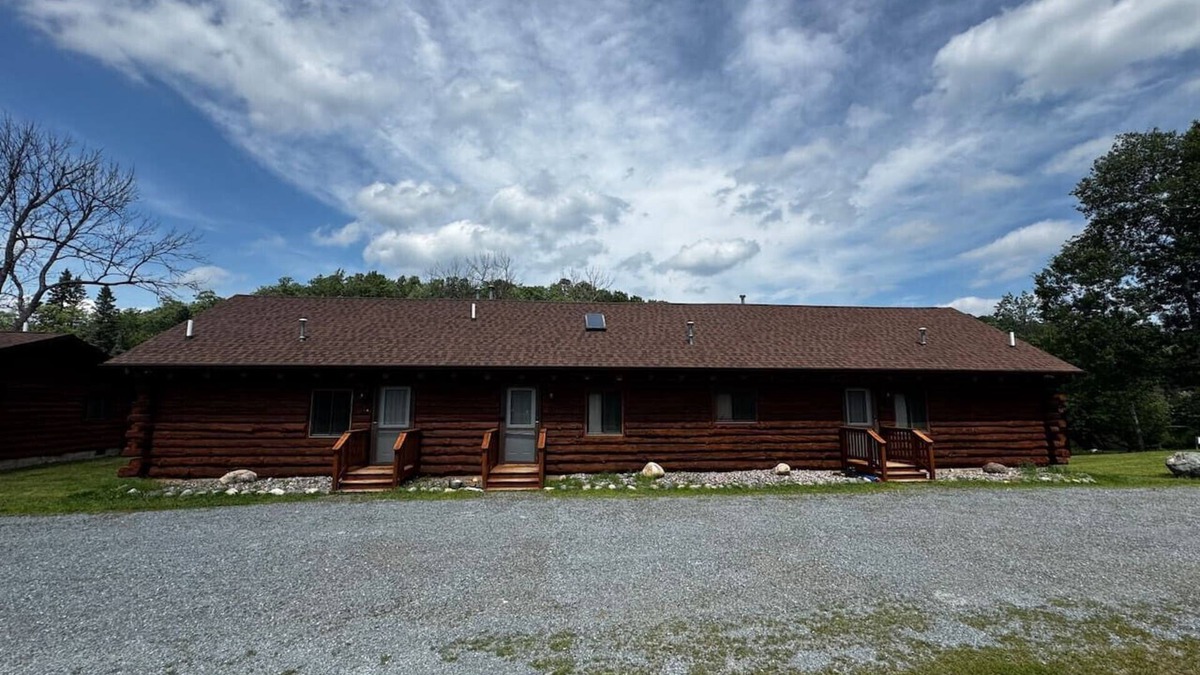Crystal Falls Cabin | Riverfront Loft #6 Crystal Falls