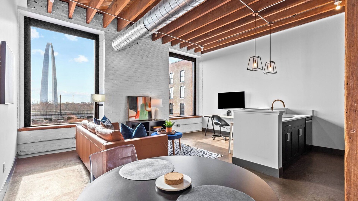 Downtown St. Louis Apartment | Riverfront Loft - Arch Views, Onsite Fitness Center