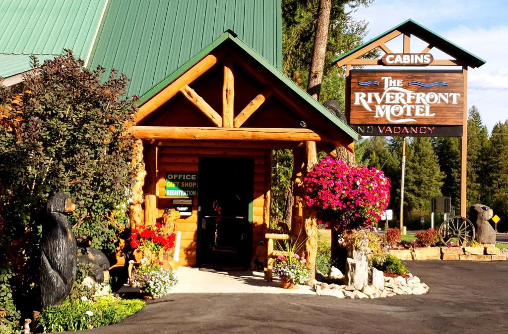 Thompson Falls Hotel | Riverfront Motel & Cabins
