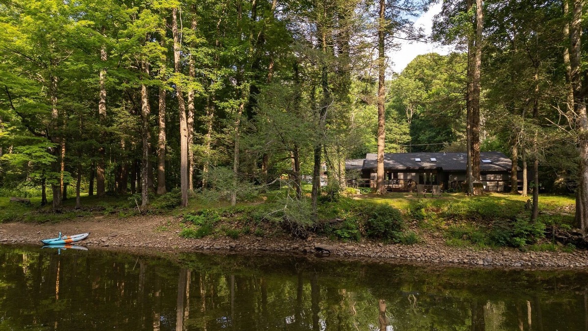 Elkins House | Riverfront Mountain Getaway, Fire Pit, Hot Tub, Swimming Hole, Fireplace