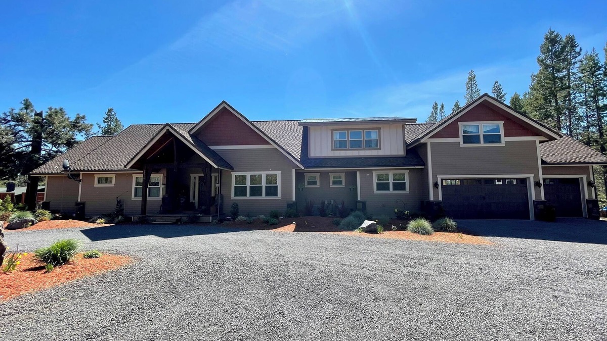 Oregon Water Wonderland House | Riverfront, newly built home with amazing views and private river access