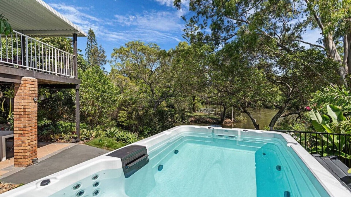 Elanora House | Riverfront Oasis in Elanora