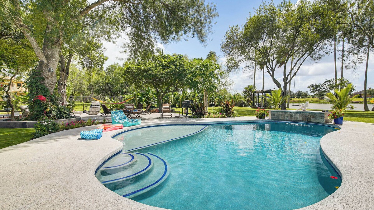 Sebastian Apartment | Riverfront Oasis w/Private Deck in Los Fresnos!