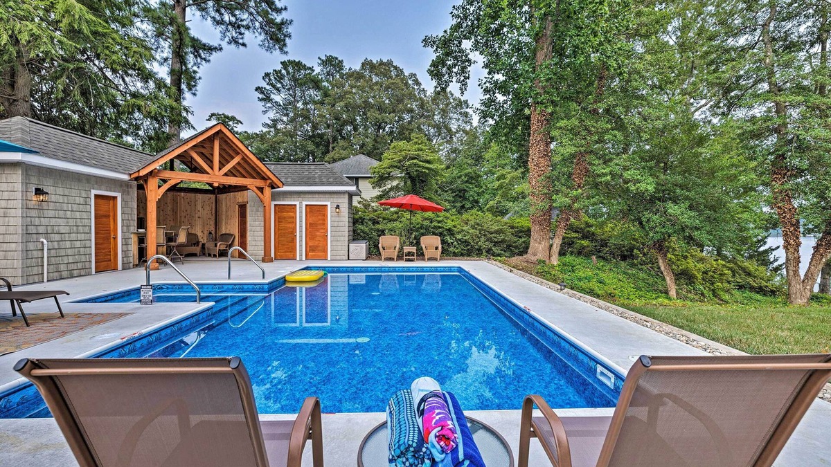 Kinsale House | Riverfront Paradise w/Hot Tub & Pool in Kinsale!