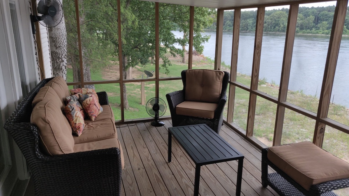 Counce House | Riverfront Retreat & Fisherman's Gold, on TN River