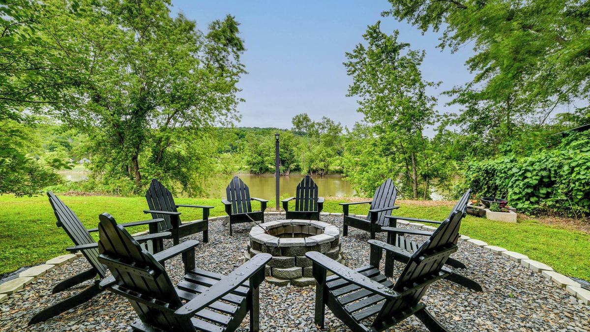Ouaquaga House | Riverfront Retreat w/Near Boat Launch in Nineveh!