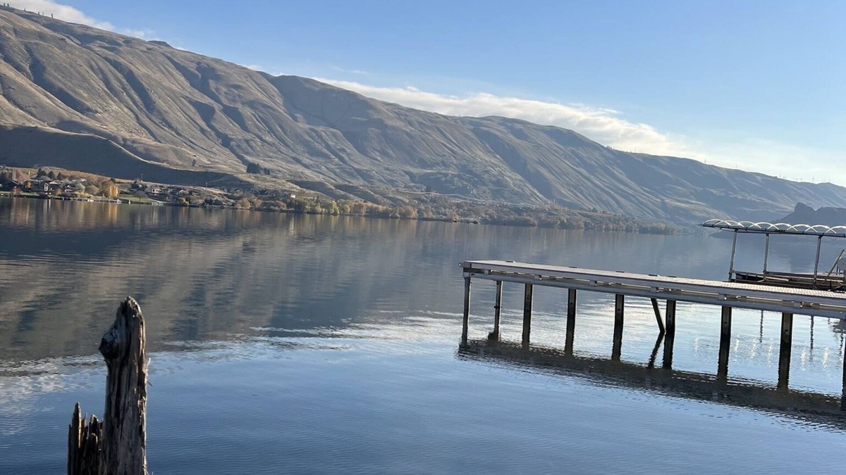 East Wenatchee House | Riverfront Rhythm