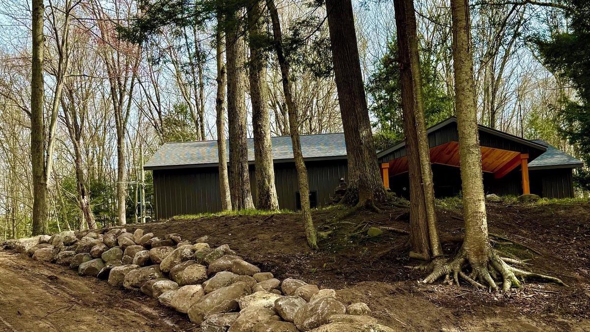 Grant House | Riverfront Serenity, Rustic Charm and World Class Fishing on the Muskegon River.