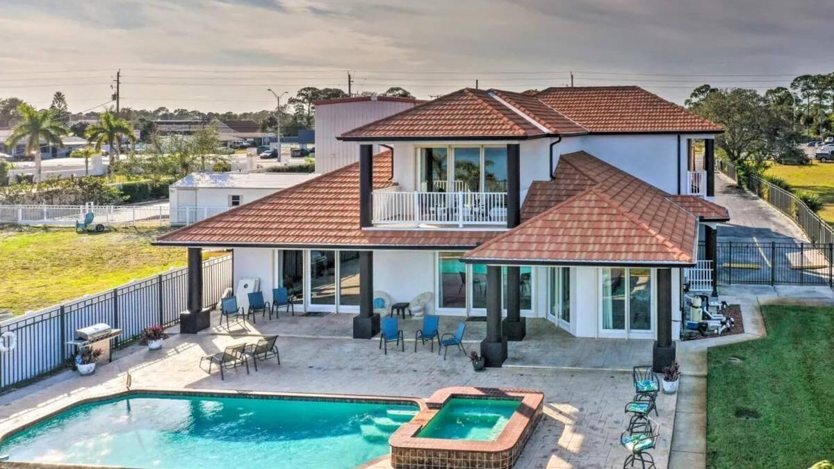 Indian River Residence House | Riverfront Titusville Estate with Rocket Views