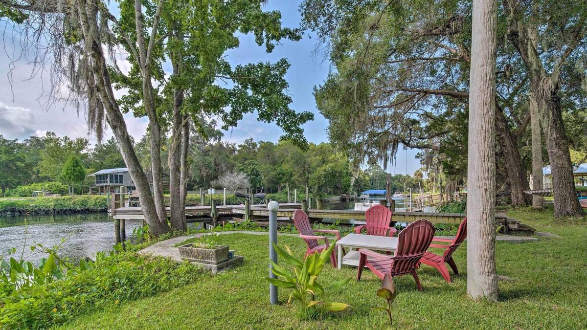 Yankeetown House | Riverfront Yankeetown Getaway w/ Boat Dock!
