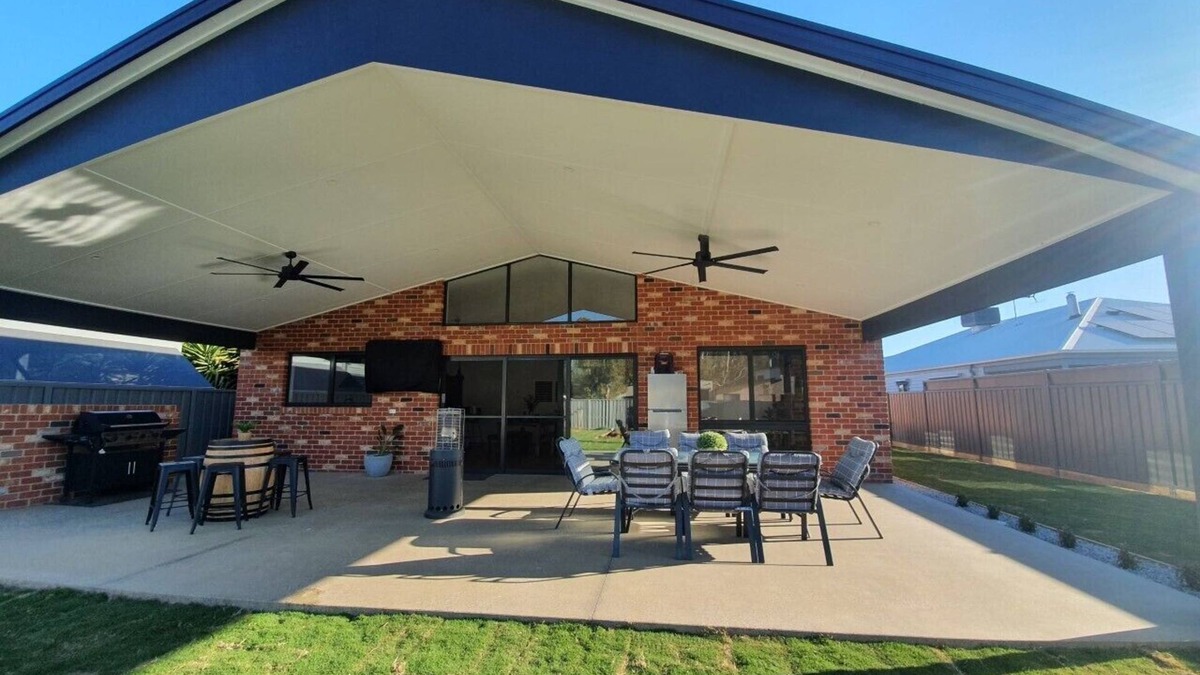 Bundalong House | Rivergum Retreat Bundalong - 4 Bedroom Entertainer
