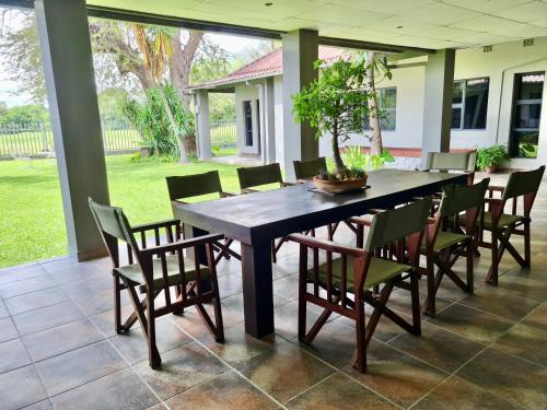 Maun House | Riverise Guesthouse