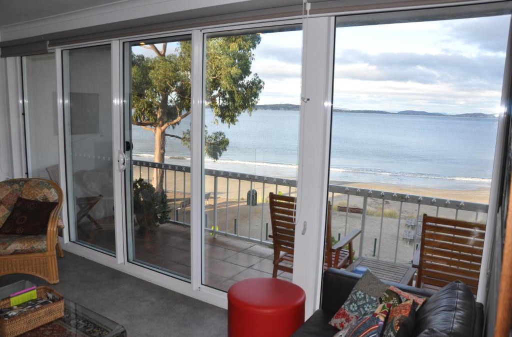 Kingston Beach Apartment | Rivermouth on Kingston Beach