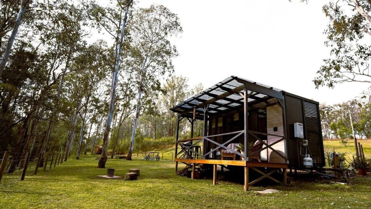 Bowman House | Rivers Edge Cabin by Tiny Away
