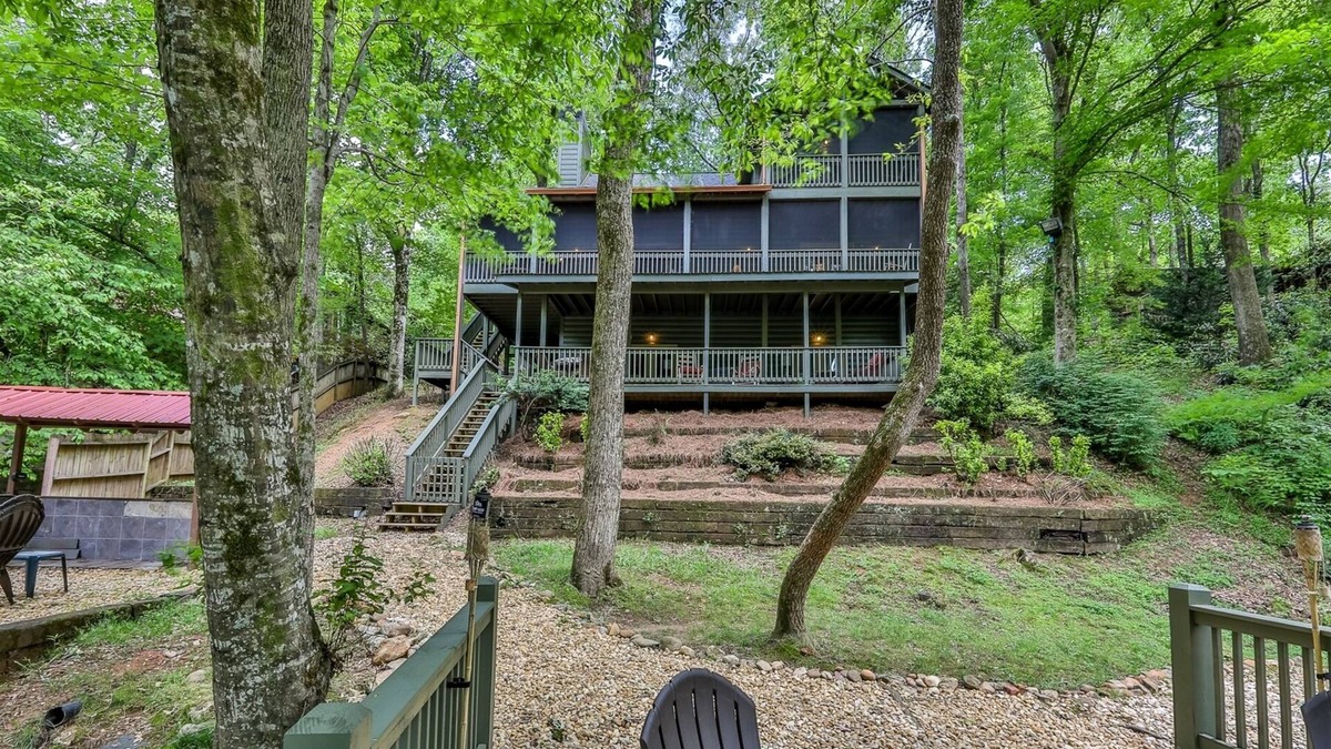 Ellijay Cabin | Rivers Edge - Luxury on the Cartecay River - No Pets