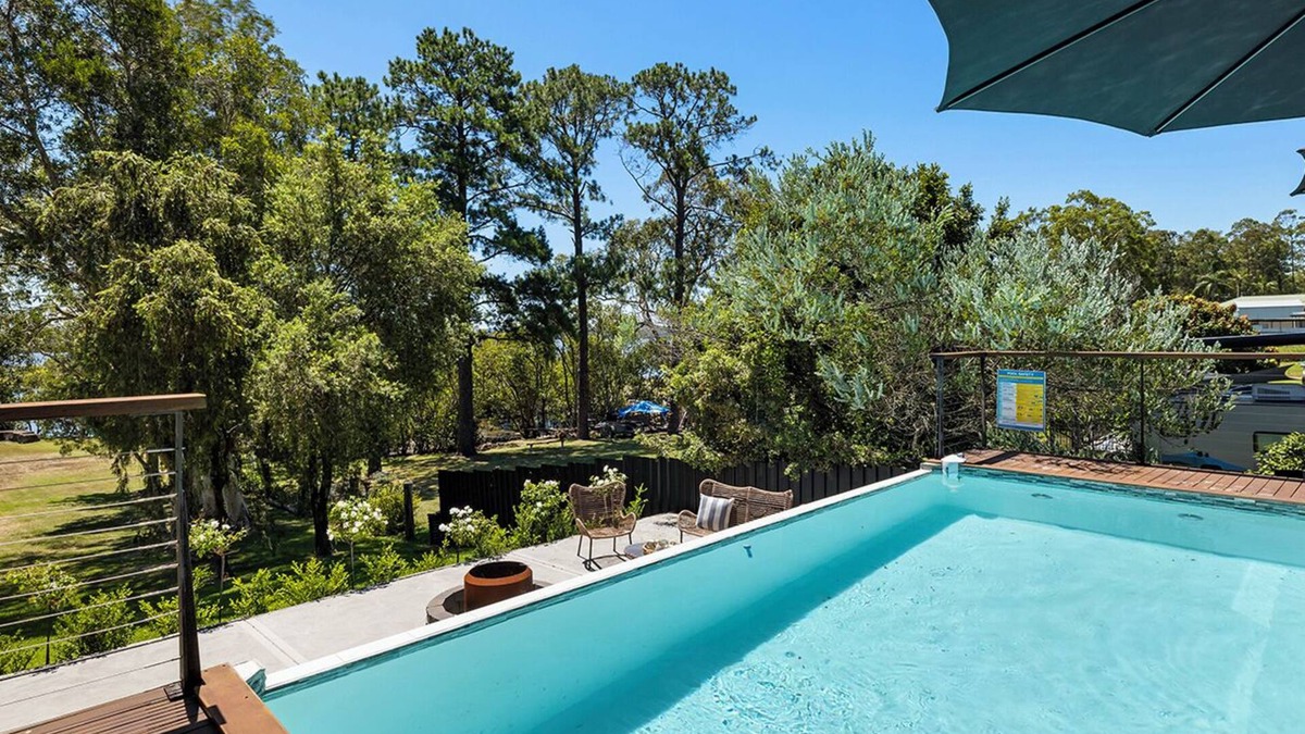 Karuah House | Rivers Edge Oasis -Karuah, Infinity Pool and Private Cinema room