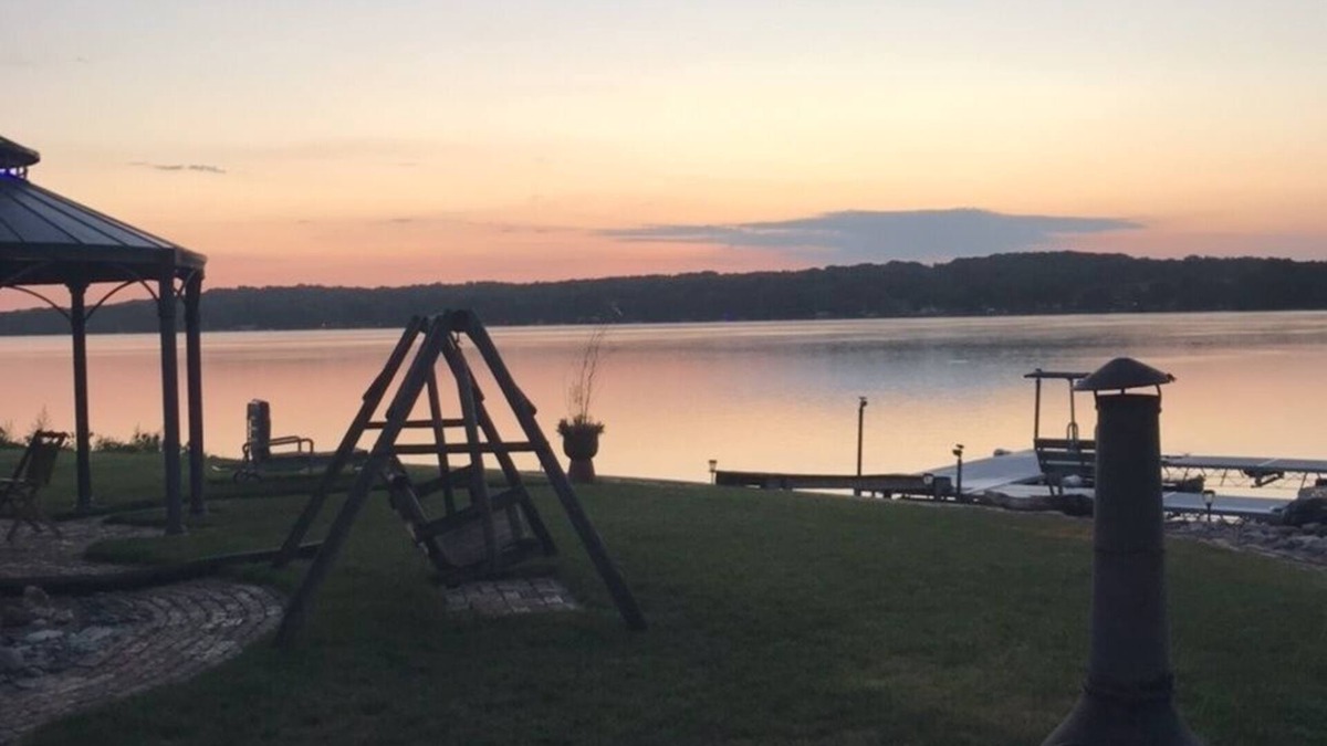 Scott County House | "Rivers Paradise". on the Heart of the Mississippi. 3 bd, 3 bath home