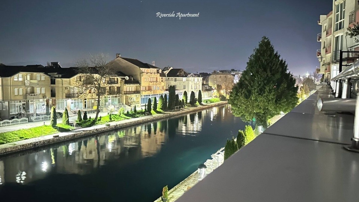 Struga Apartment | Riverside apartment
